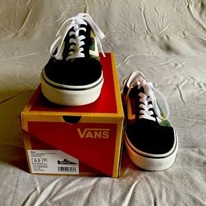 Womans size 9 Camo Vans